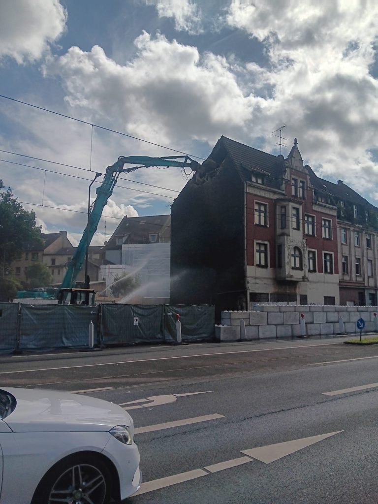 Rueckbau_Mehrfamilienwohnhaeusern_Duisburg_2026_03